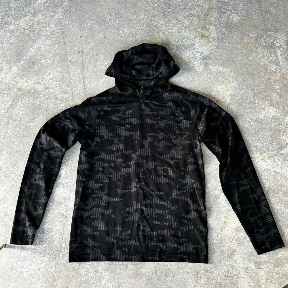 Lululemon Hoodie Mens Medium Gray Black Camo Metal Tech Pullover Training